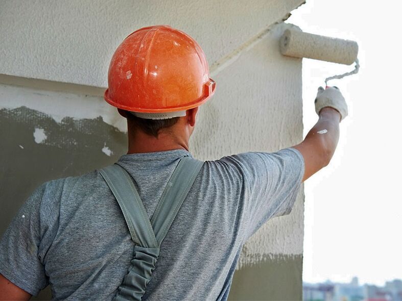 In some jobs, years of hard work can cause damage to the shoulder joint