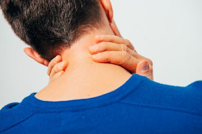 Symptoms of a neck osteochondrosis